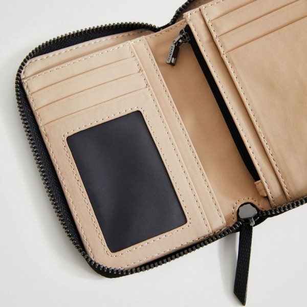 Desigual - Porte monnaie façon peau...