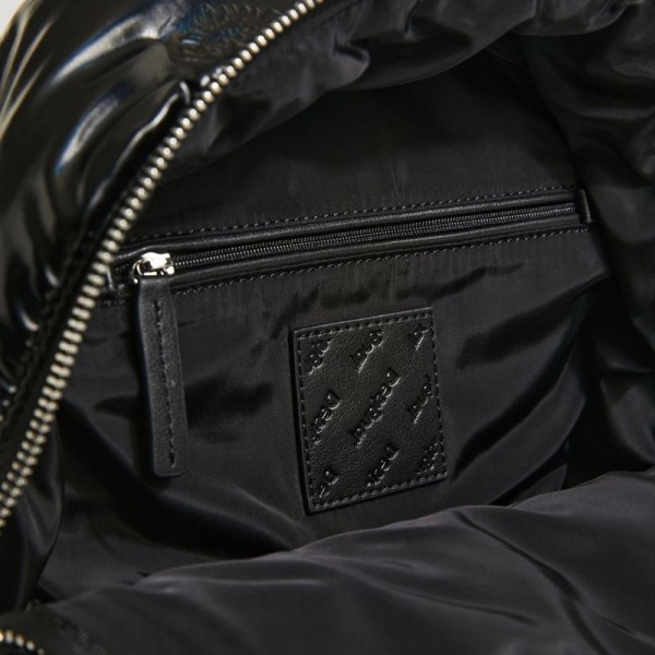 Desigual - Sac à dos matelassé vinyle... Desigual - Sac à dos matelassé vinyle...