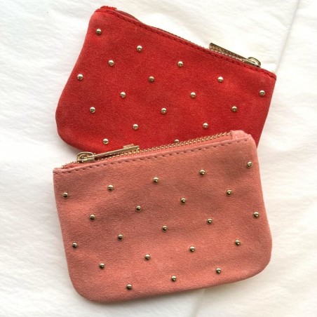 Pochette daim cloutée