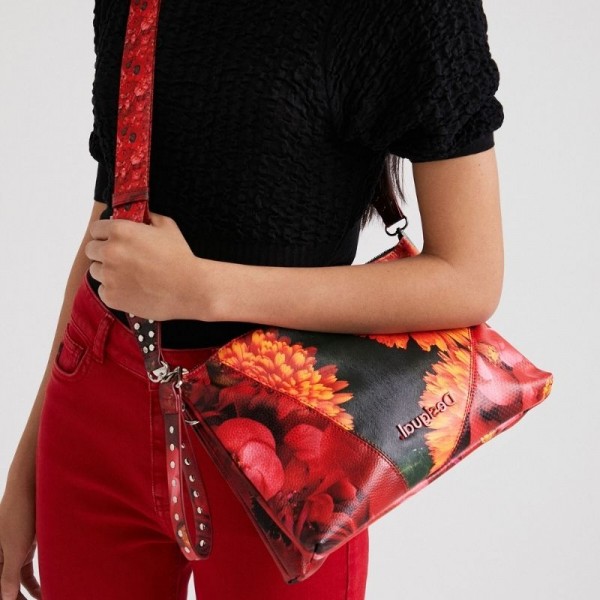 22saxp29 Desigual