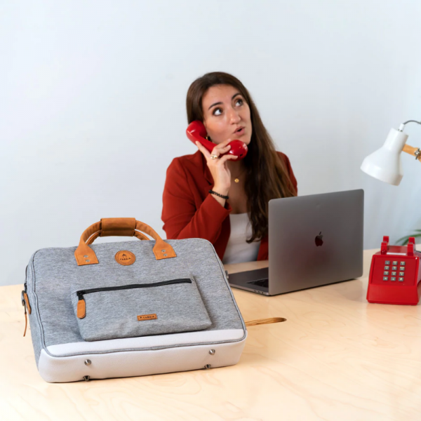 Cabaïa - Porte document avec... Cabaïa - Porte document avec...