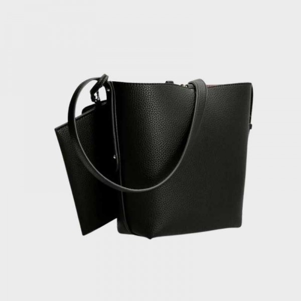 Guess - Sac porté épaule Brenton