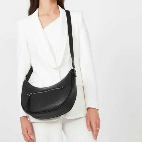 Lancaster - Sac besace en cuir... Lancaster - Sac besace en cuir...