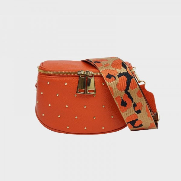 Anais - Sac banane cloutée en cuir Capri Anais - Sac banane cloutée en cuir Capri