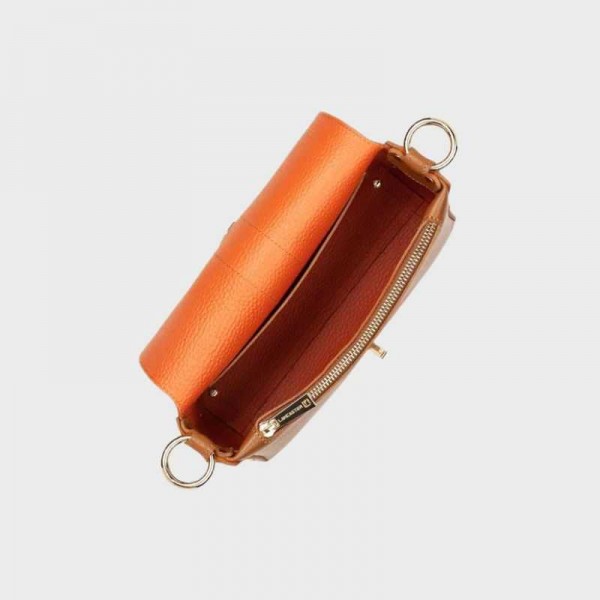 Lancaster - Sac trotteur en cuir... Lancaster - Sac trotteur en cuir...