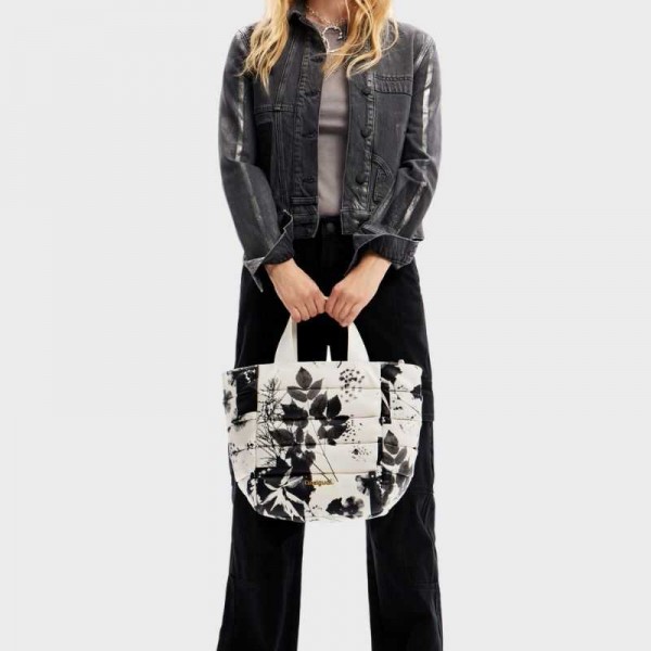 23waxp87 desigual
