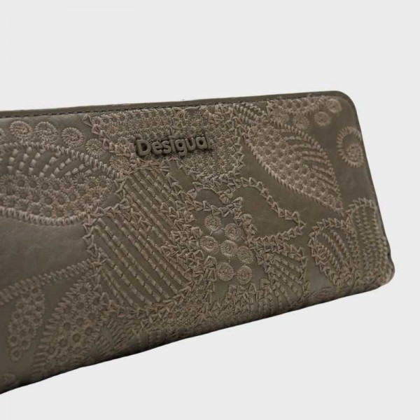 Desigual - Portefeuille broderie...