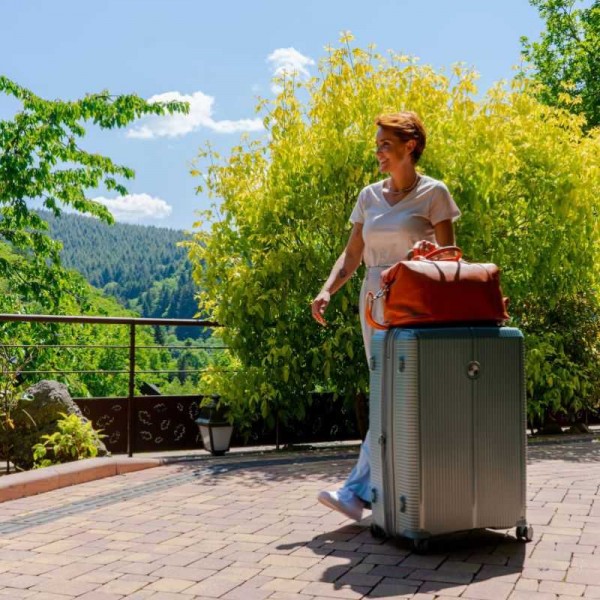 Jump - Grande valise légère... Jump - Grande valise légère...