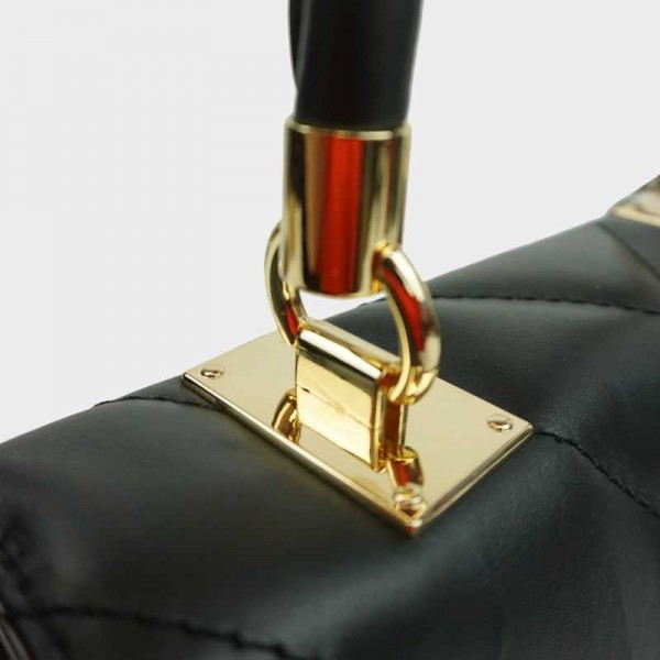 Anais - Sac à main en cuir matelassé... Anais - Sac à main en cuir matelassé...