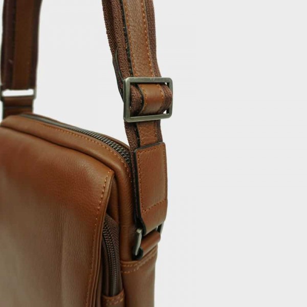 Eliott Clarke - Sacoche en cuir avec...