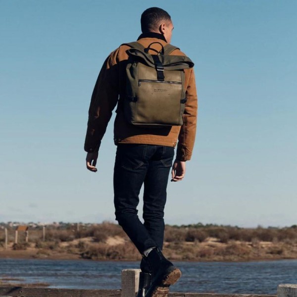 Atelier Fourès - Sac à dos en cuir... Atelier Fourès - Sac à dos en cuir...