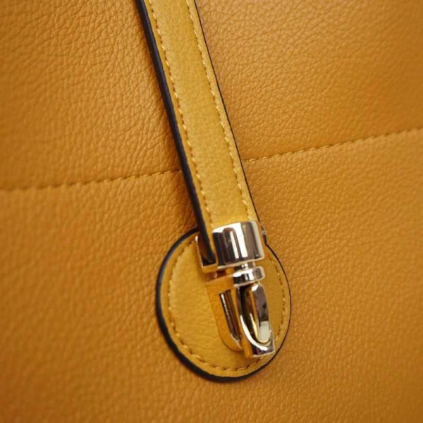 Anais - Sac à main avec languette rabat