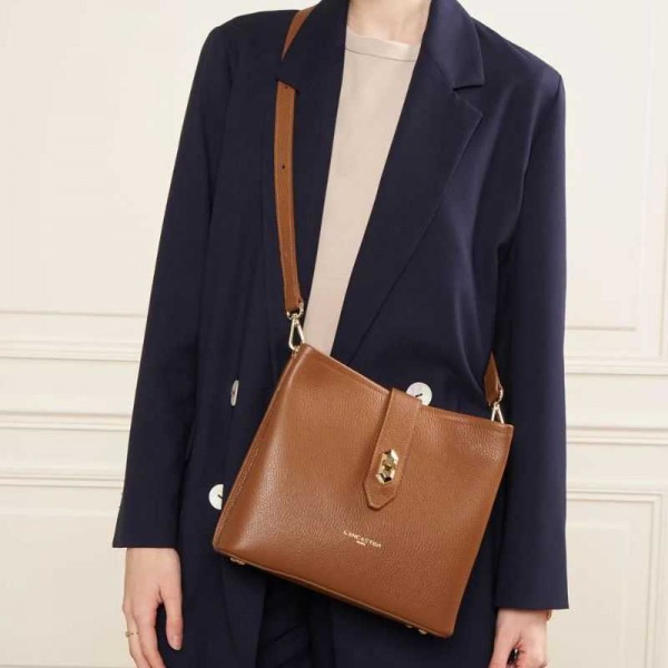 Lancaster - Sac seau en cuir Top... Lancaster - Sac seau en cuir Top...