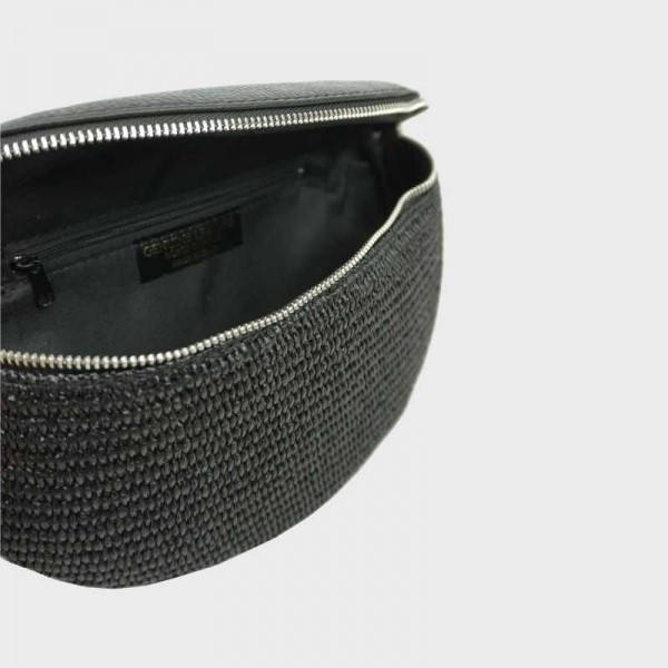 Anais - Sac banane en raphia garni... Anais - Sac banane en raphia garni...