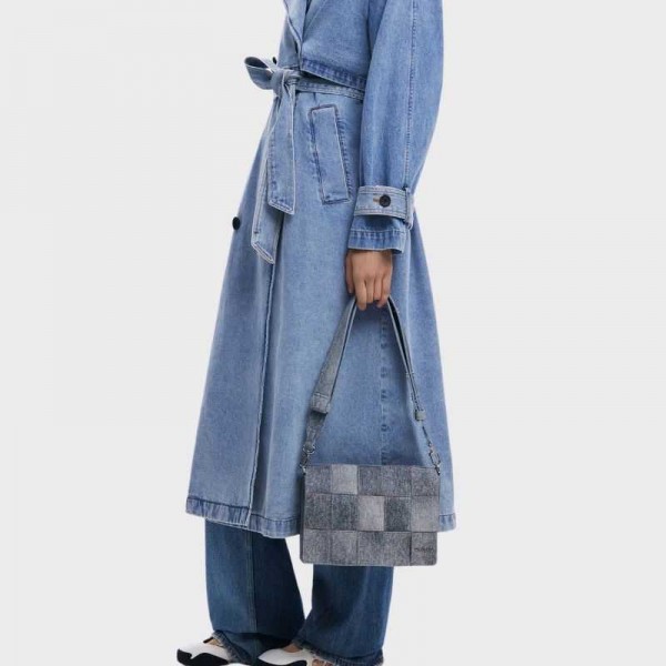 Desigual - Sac bandoulière en jean... Desigual - Sac bandoulière en jean...