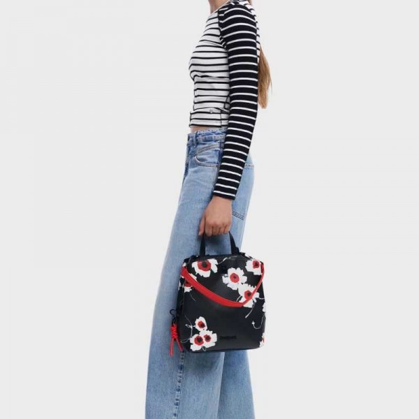 Desigual - Sac à dos à fleurs 25sakp27 Desigual - Sac à dos à fleurs 25sakp27