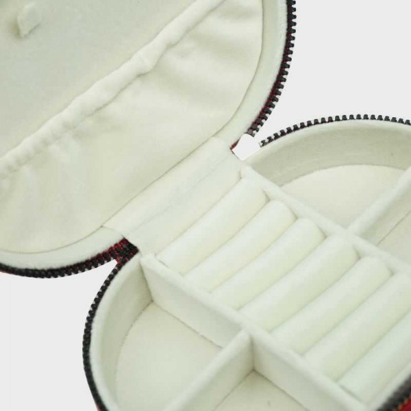 Bohm - Boite à bijoux ovale en velours Bohm - Boite à bijoux ovale en velours