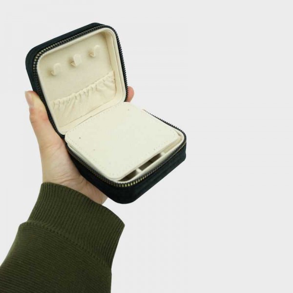 Bohm - Boite à bijoux carré en velours Bohm - Boite à bijoux carré en velours