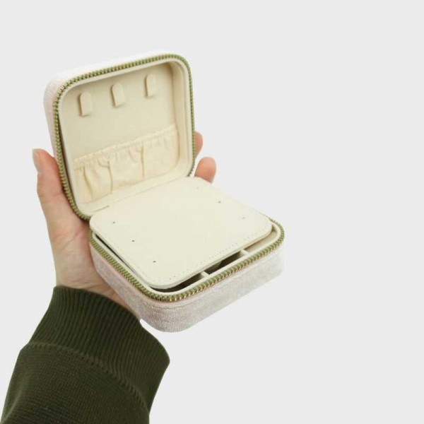 Bohm - Boite à bijoux carré en velours Bohm - Boite à bijoux carré en velours