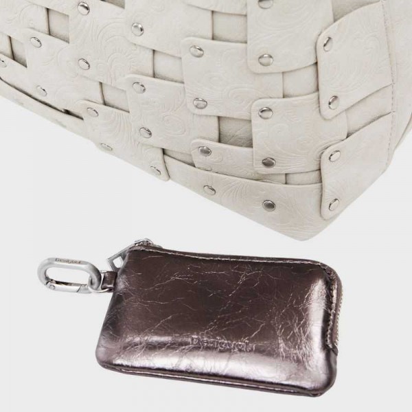 Desigual - Sac à dos clouté blanc...