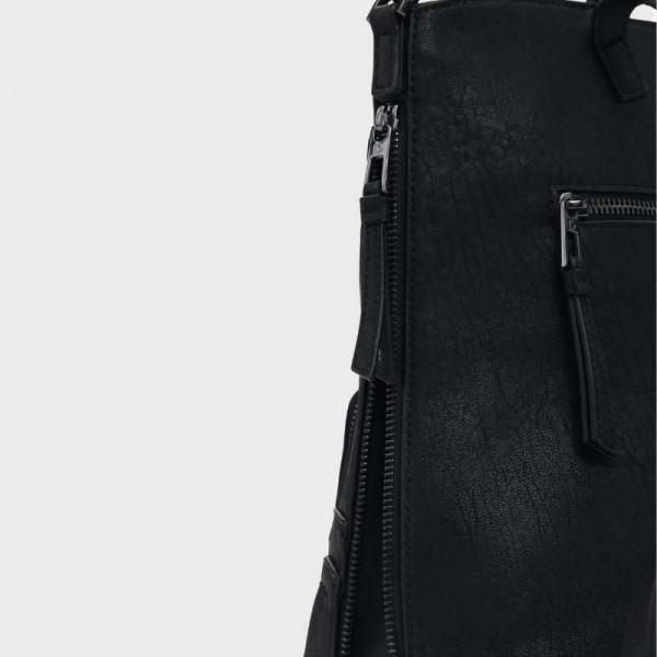 Desigual - Sac à dos noir clouté... Desigual - Sac à dos noir clouté...