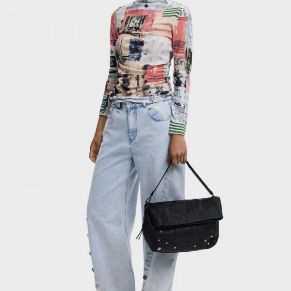 Desigual - Sac à main noir clouté... Desigual - Sac à main noir clouté...