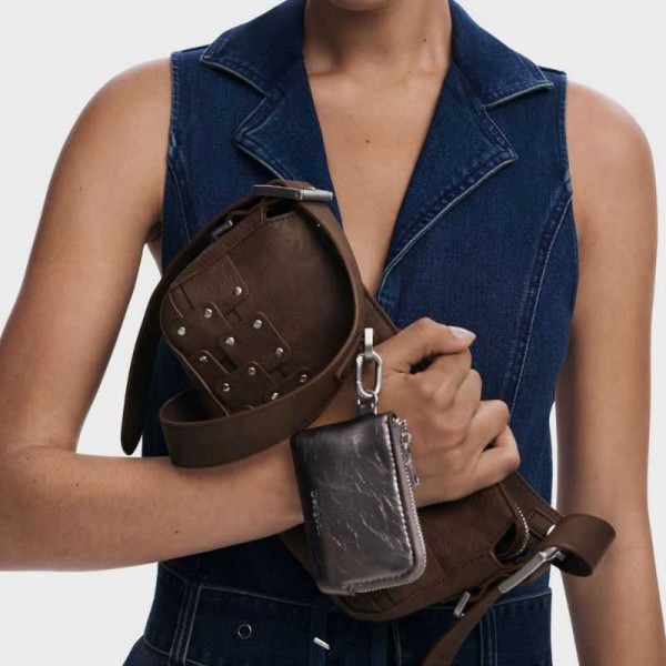 Desigual - Sac bandoulière marron... Desigual - Sac bandoulière marron...