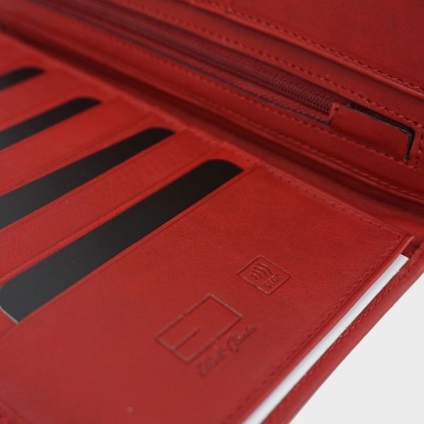 Eliott Clarke - Grand portefeuille en...