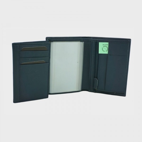 Eliott Clarke - Grand portefeuille en... Eliott Clarke - Grand portefeuille en...