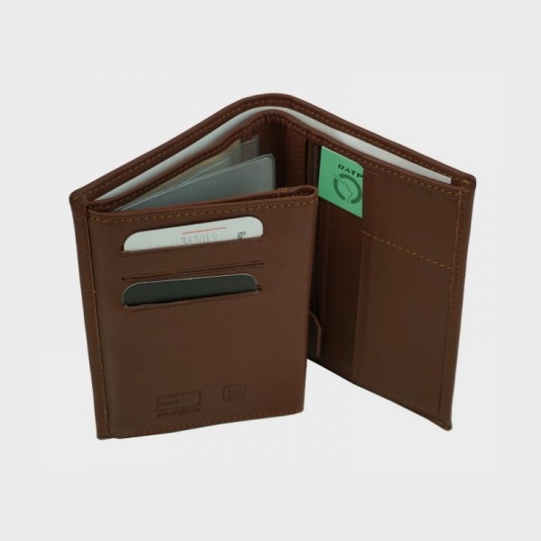 Eliott Clarke - Grand portefeuille en...