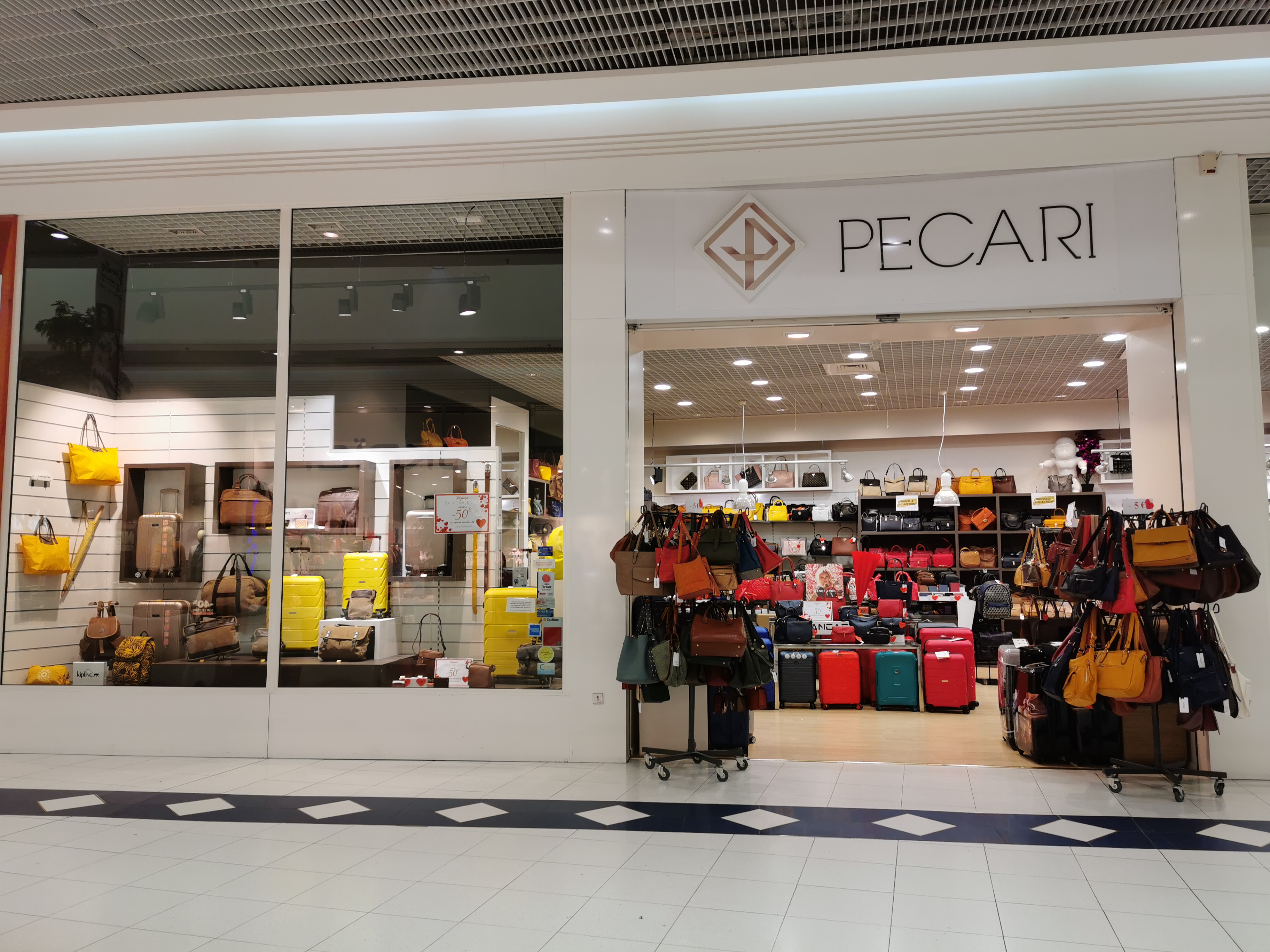 Magasin maroquinerie Pécari Rezé